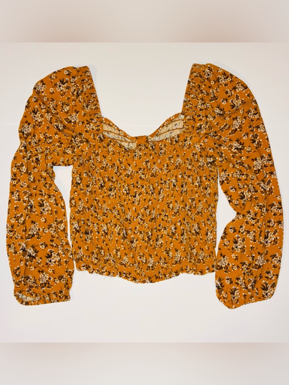 AE - Floral Cropped Smocked Top - Picture 6 of 8